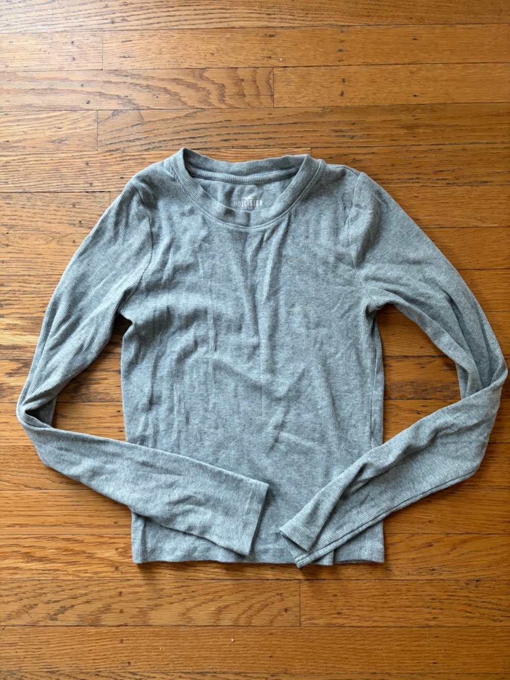 Hollister Light Gray Ribbed Long Sleeve Top